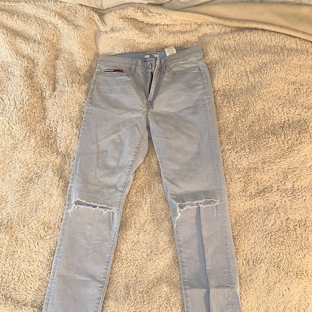 TOMMY JEANS